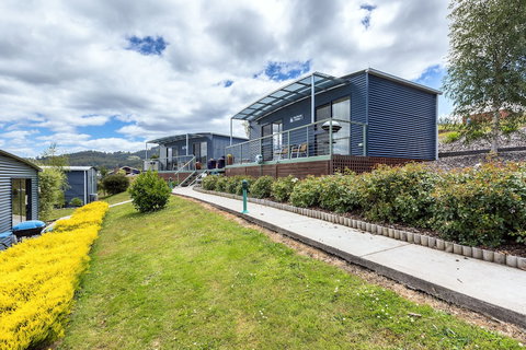 Port Huon Cottages - Accommodation Guide 5