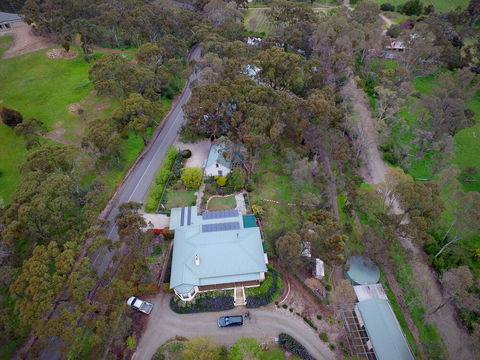 St Helens Country Cottages - Accommodation Guide 0