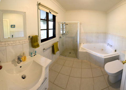 St Helens Country Cottages - Accommodation Guide 5