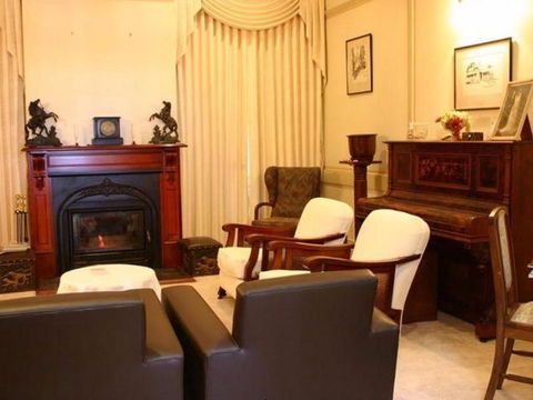 Tara House Bed & Breakfast - Accommodation Asia 1