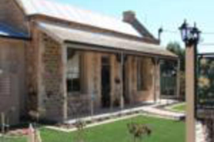  Accommodation Asia