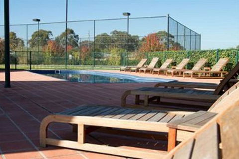 Potters Apartments - Accommodation Asia 2