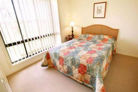 Potters Apartments - Accommodation Asia 7