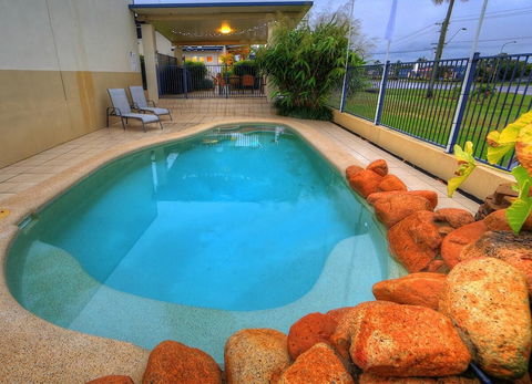 Tropixx Motel & Restaurant - Accommodation Guide 3