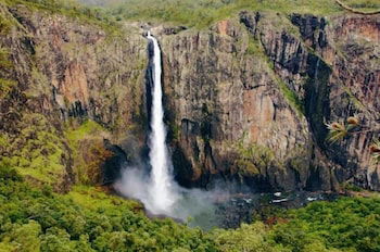 Tropixx Motel & Restaurant - Accommodation Guide 1