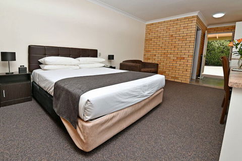 Burke And Wills Motor Inn - Accommodation Guide 6