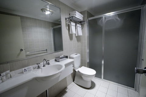 Carlyle Suites & Apartments - Accommodation Asia 6