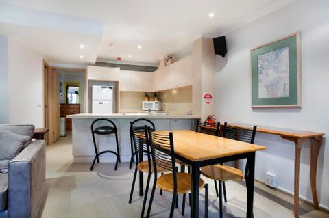 Lhotsky Apartments - Accommodation Asia 1