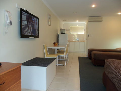 Emu Point Motel & Apartments - Accommodation Asia 6