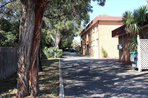 Westwood Motor Inn - Accommodation Guide 0