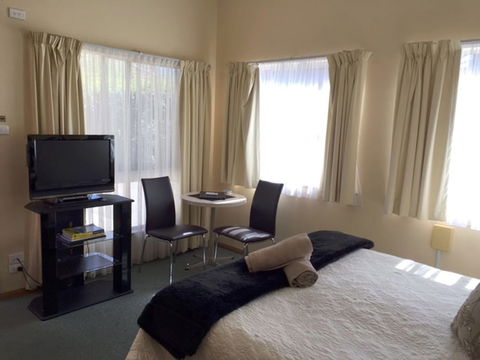 Westwood Motor Inn - Accommodation Guide 5