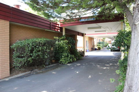 Westwood Motor Inn - Accommodation Guide 3