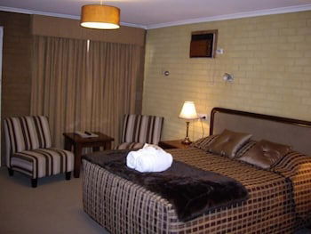 Estelle Kramer Motor Inn - Accommodation Asia 5