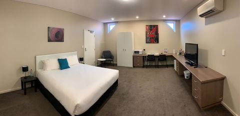 Sfera's Park Suites & Convention Centre - Accommodation Guide 5