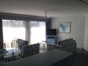 Breakers Apartments Mollymook - Accommodation Asia 6