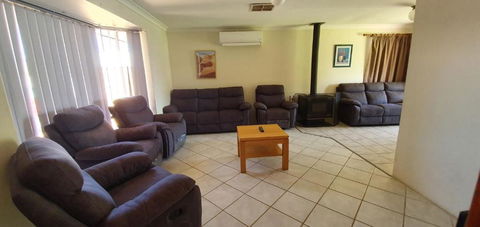Pinjarra Caravan Park & Cabins - Accommodation Asia 4