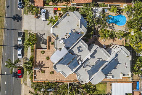 Burlington Holiday Apartments - Accommodation Asia 3