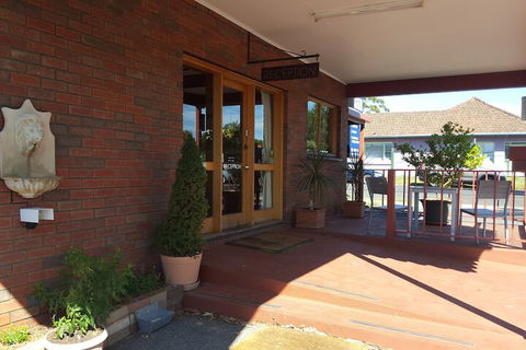Hepburn Springs Motor Inn - Accommodation Asia 1