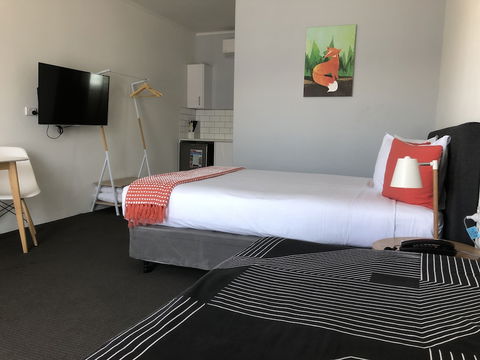 Commodore Motor Inn Albury - Accommodation Guide 3