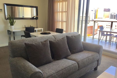 Adelaide DressCircle Apartments North Terrace - Accommodation Guide 5