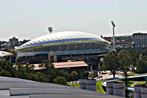 Adelaide DressCircle Apartments North Terrace - Accommodation Guide 3