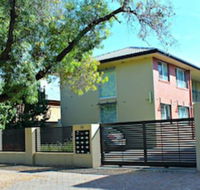 Adelaide DressCircle Apartments Childers Street - Accommodation Asia