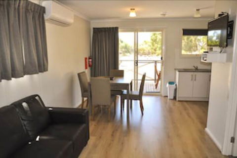 Western KI Caravan Park - Accommodation Asia 0