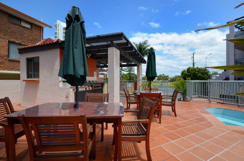Santa Fe Apartments - Accommodation Guide 0