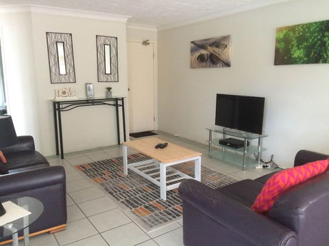 Santa Fe Apartments - Accommodation Guide 4