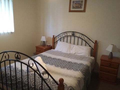 Santa Fe Apartments - Accommodation Guide 3