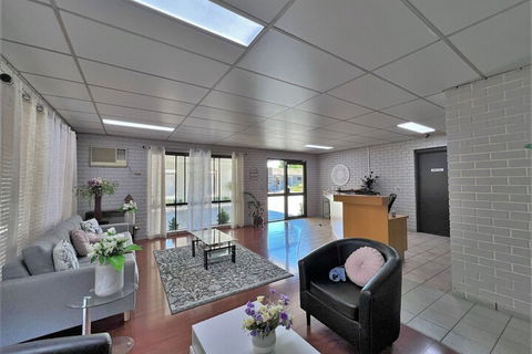 Albury Garden Court Motel - Accommodation Guide 2