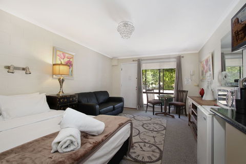 Beechworth On Bridge - Accommodation Guide 3