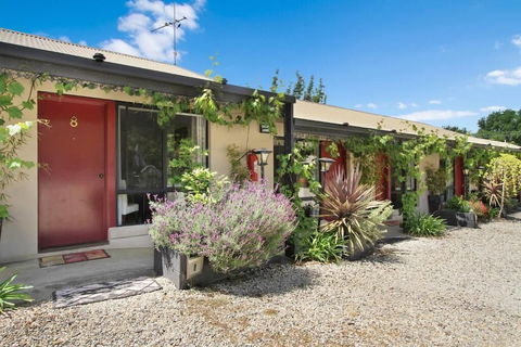Beechworth On Bridge - Accommodation Guide 1