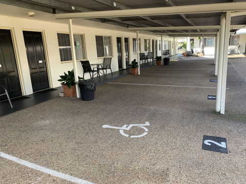 Silo Motor Inn - Accommodation Guide 4