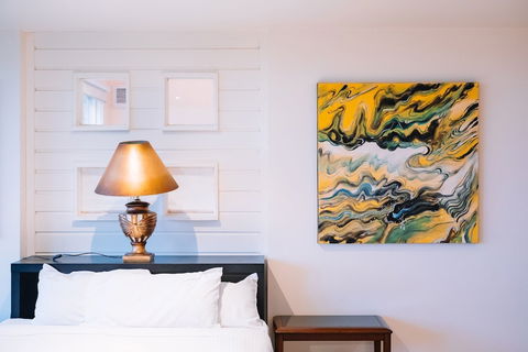 Outlook Hill Vineyard Cottages - Accommodation Asia 1