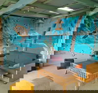 Ozzie Pozzie Backpackers - YHA - Accommodation Asia