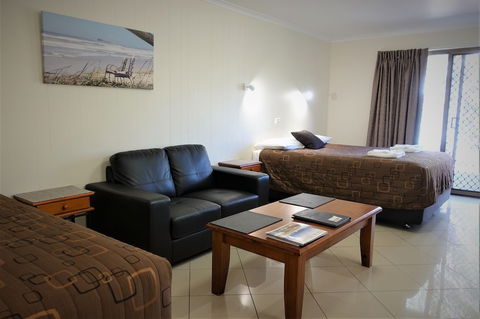 Pacific Palms Motor Inn - Accommodation Asia 2