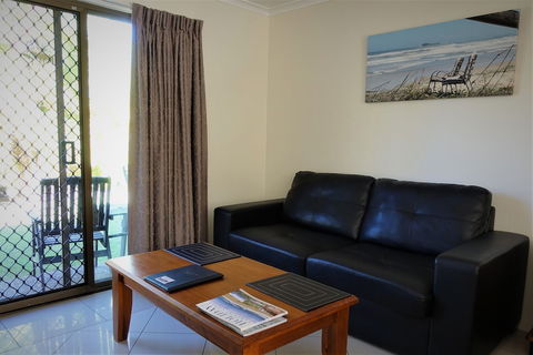 Pacific Palms Motor Inn - Accommodation Asia 5