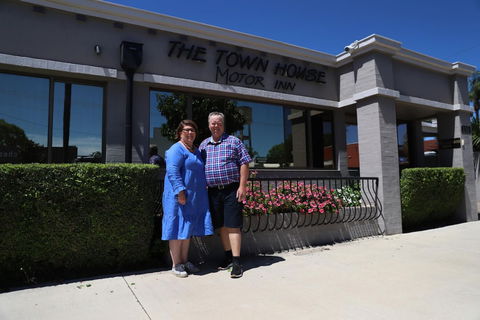 The Town House Motor Inn - Accommodation China 6
