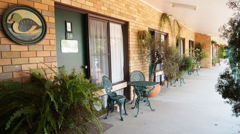 Ningana Motel - Accommodation Guide 1