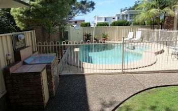 Mollymook Surfbeach Motel And Apartments - Accommodation Asia 2