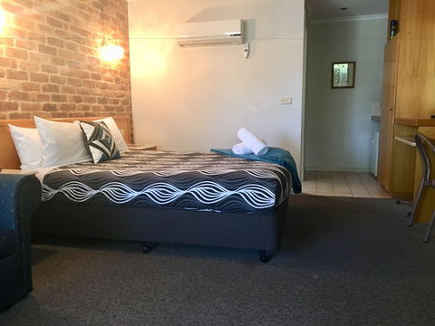 Paddle Wheel Motel - Accommodation Asia 4