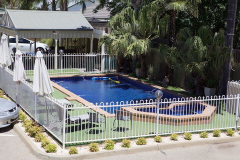Paddle Wheel Motel - Accommodation Asia 2
