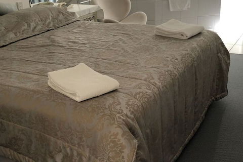 Cottonwood Motor Inn - Accommodation Asia 5