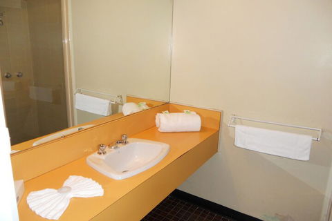 Cottonwood Motor Inn - Accommodation Asia 2