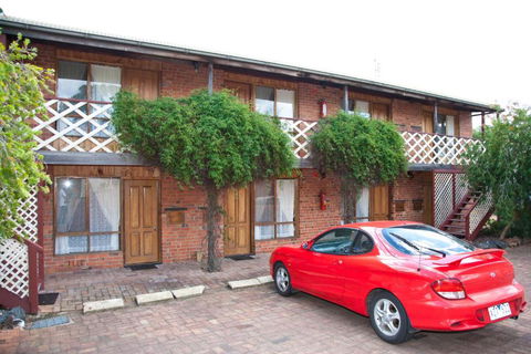 Diamond House Heritage Restaurant & Motor Inn - Accommodation Asia 1
