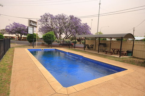 Aromet Motor Inn - Accommodation China 2