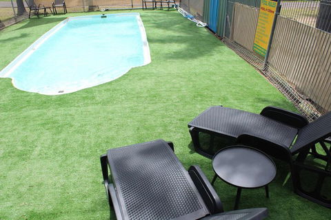 Shady Willows Holiday Park & YHA - Accommodation Asia 3