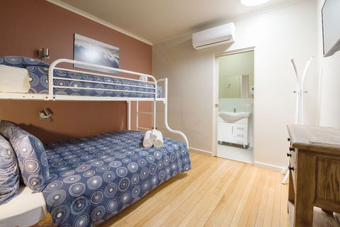 Port Lincoln YHA - Accommodation Asia 5