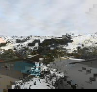 Falls Creek Hotel - Accommodation Asia